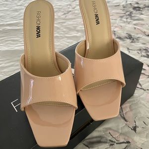 Nude fashion nova heels new size 7